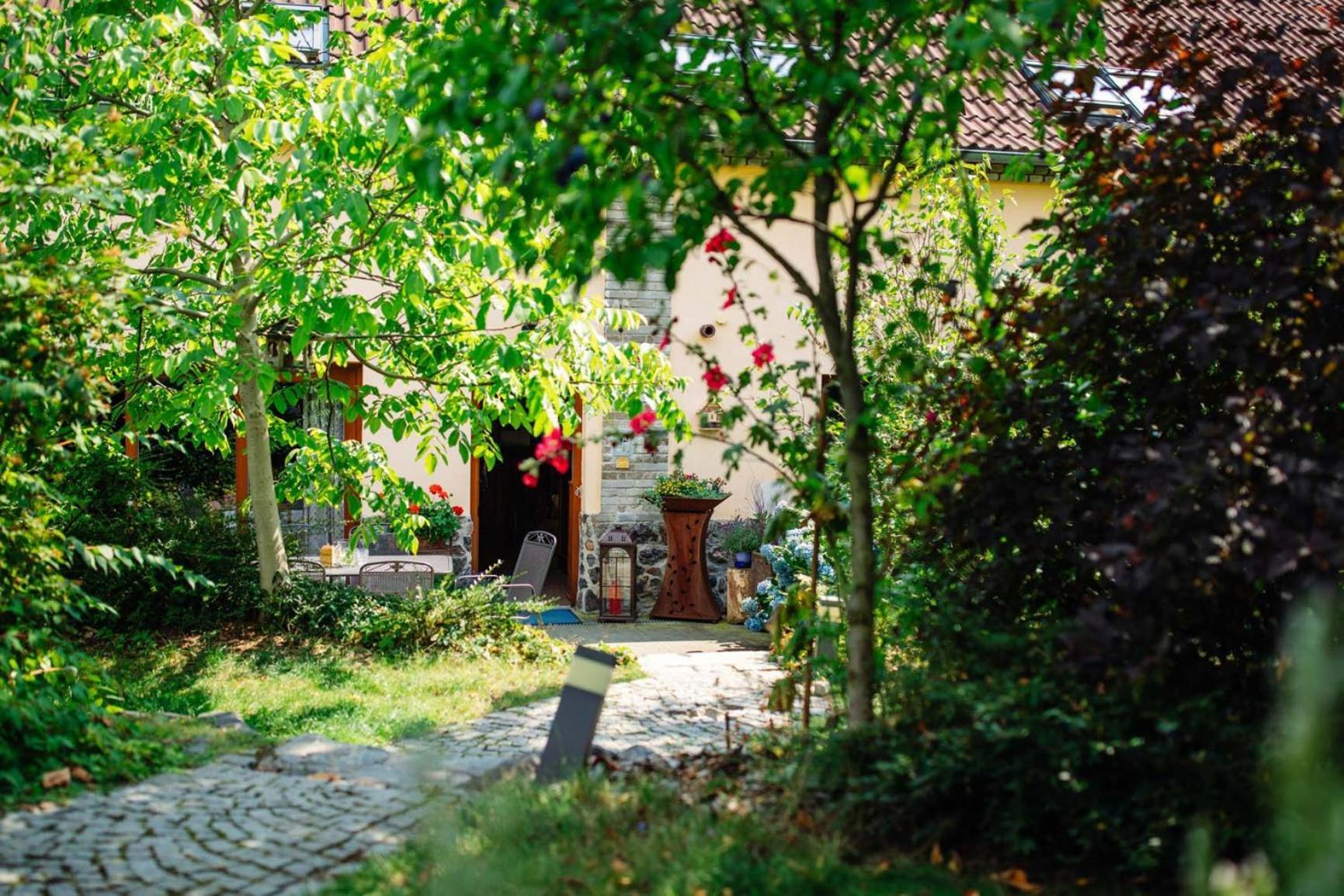 Ferienwohnung Farma Moulisovych Nezvestice Exterior foto