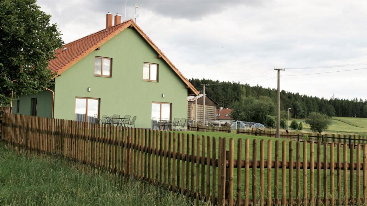 Ferienwohnung Farma Moulisovych Nezvestice Exterior foto